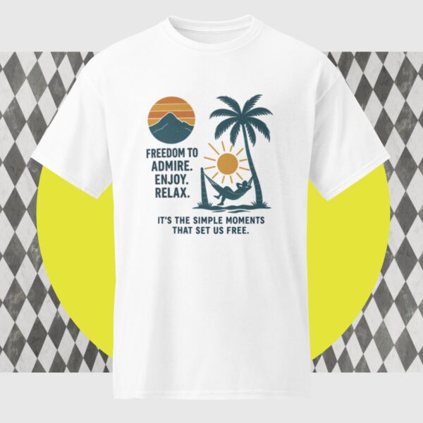 DryBlend® T-Shirt: Freedom to Admire. Enjoy. Relax - Image 7